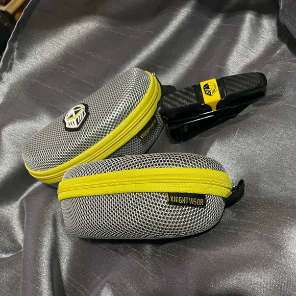Set of 2 KNIGHT VISOR  eye/sun glasses cases with Visor Clip - Picture 2 of 4